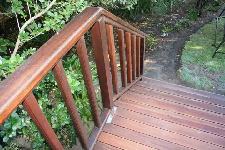 Timber handrail and balustrade on garden steps